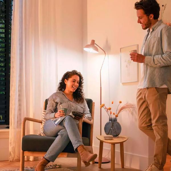 Умная лампочка светодиодная Philips Candle WIZ 929002448521 E14 / 4.9 Вт / 2700 K / / RGB photo 7 Умная лампочка светодиодная Philips Candle WIZ 929002448521 E14 / 4.9 Вт / 2700 K / / RGB photo 7