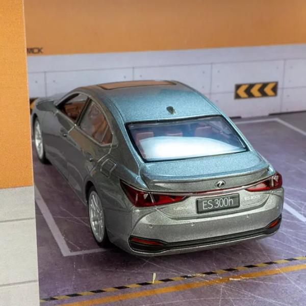 Mașină Richi Tichi Lexus ES300h 4895263400119  / / Black Gray photo 4 Mașină Richi Tichi Lexus ES300h 4895263400119  / / Black Gray photo 4
