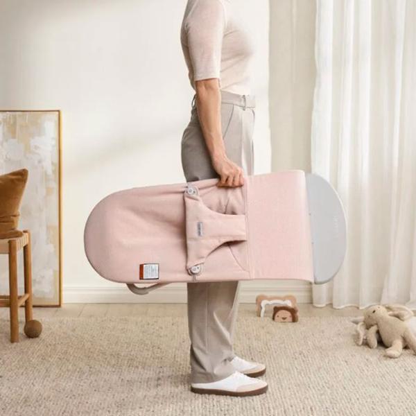 Balansor BabyBjorn Bliss Light Pink 0 luni - 2 ani / Light Pink photo 5 Balansor BabyBjorn Bliss Light Pink 0 luni - 2 ani / Light Pink photo 5