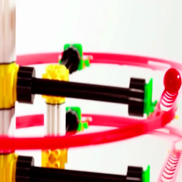 Трасса для шариков Quercetti Skyrail Ottovolante Elevator 6661  / / Желтый Красный photo 7 Трасса для шариков Quercetti Skyrail Ottovolante Elevator 6661  / / Желтый Красный photo 7