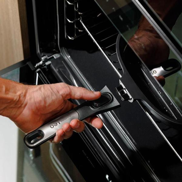 Tigaie BergHOFF Leo Phantom 3950571 Clasic / 28 cm / Black photo 5 Tigaie BergHOFF Leo Phantom 3950571 Clasic / 28 cm / Black photo 5