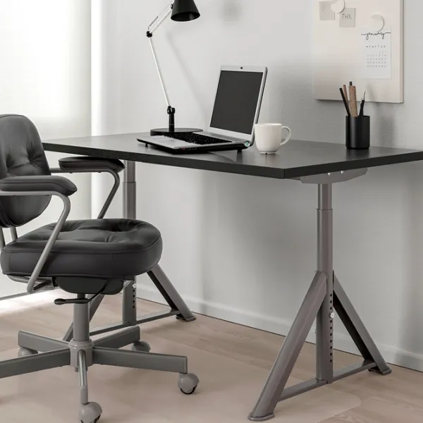 Masă de birou Ikea Idasen PAL/ Black photo 2