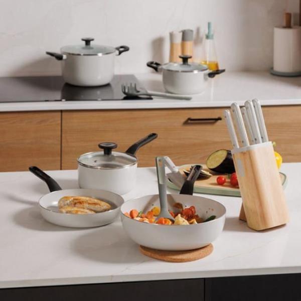 Tigaie BergHOFF Leo Glints 3950604  Universală / 24 cm / Gray photo 6