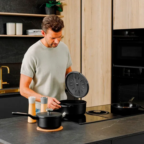 Cratiță BergHOFF PHANTOM 5.5l Aluminiu / Black photo 4 Cratiță BergHOFF PHANTOM 5.5l Aluminiu / Black photo 4