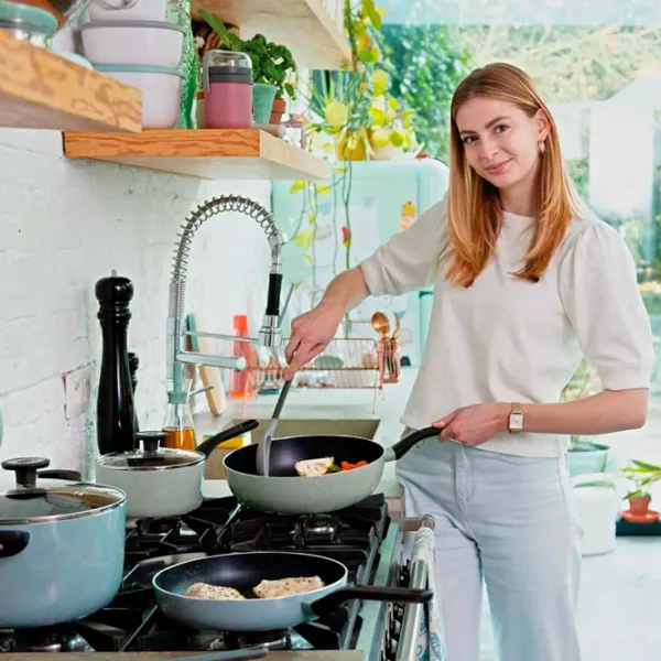 Кастрюля BergHOFF Leo-Sage 2.9л Алюминий / Зеленый photo 5 Кастрюля BergHOFF Leo-Sage 2.9л Алюминий / Зеленый photo 5