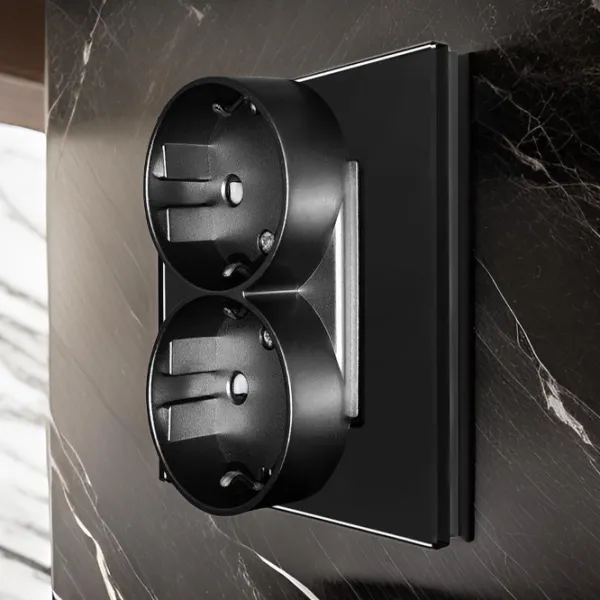 Розетка Caligate M2F-BK/1 220 - 240 В / Type-F / Черный photo 5 Розетка Caligate M2F-BK/1 220 - 240 В / Type-F / Черный photo 5