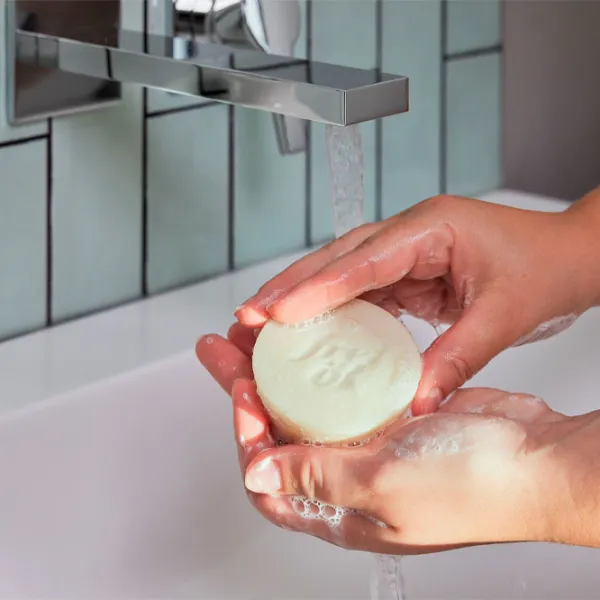 Săpun solid FREI OIL Cleansing Bar pH 5.5 90 g photo 4 Săpun solid FREI OIL Cleansing Bar pH 5.5 90 g photo 4