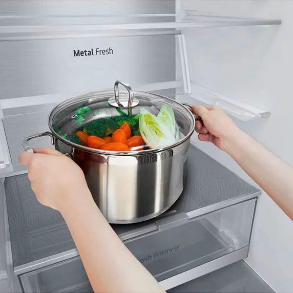 Frigider LG GBV7280BEV cu congelator jos 387 l / 203 cm / Black photo 12