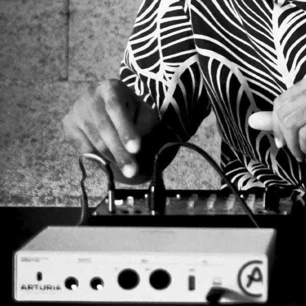 Interfață audio Arturia MiniFuse 1 192 kHz / 20 Hz - 20 kHz / White photo 7
