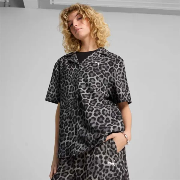 Cămașă pentru femei Puma Wardrobe Ess Leo Luxe Relaxed All-Over-Print S / Black photo 3