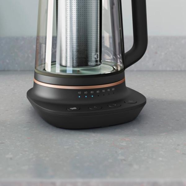 Электрочайник Electrolux E7GK1-8BP Smart 1.7л / Скрытый / Черный photo 6