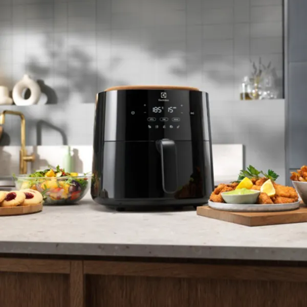 Aero Grill Electrolux EAF7B 1800 W / 7 l / Black photo 5