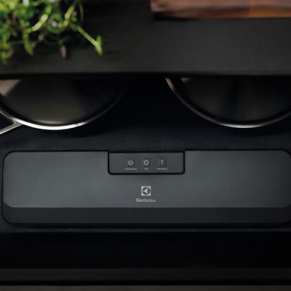 Вакуумный упаковщик Electrolux E4VS1-4AG 80 Вт / Черный photo 4
