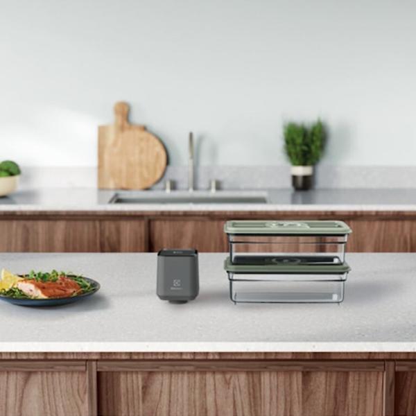 Aparat de vidat Electrolux EVFK1 Kit 3.7 W / Black photo 8