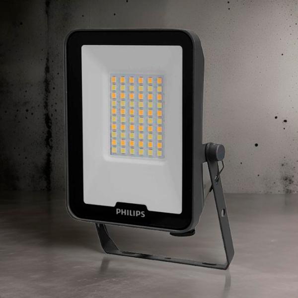 Proiector LED Philips BVP167 White / 2400lm photo 4 Proiector LED Philips BVP167 White / 2400lm photo 4
