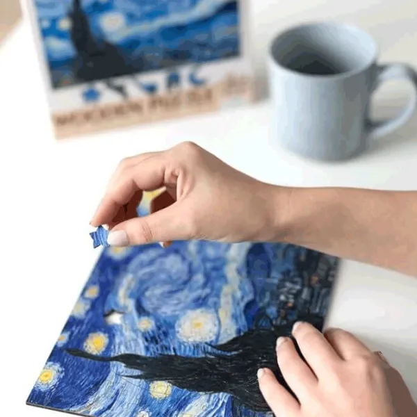 Puzzle Trefl The Starry Night 9+/ Numărul de piese: 200 photo 11