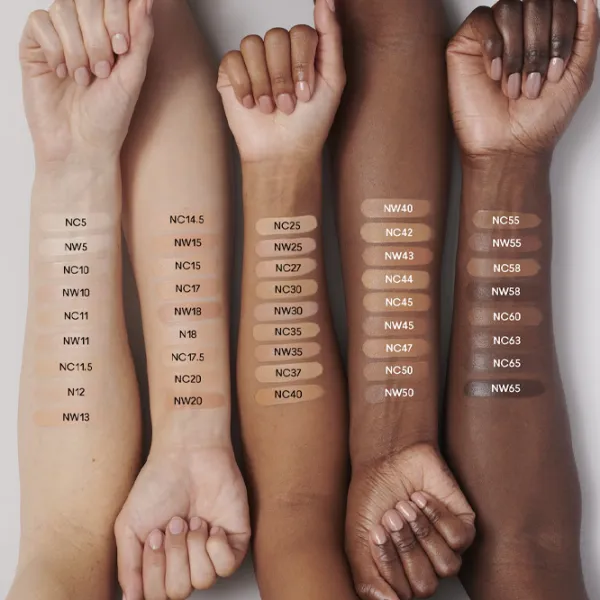 Concealer для корекции дефектов и неровностеи MAC Studio Radiance 24Hr Luminous Lift  0.011л / Натуральный бежевый photo 3 Concealer для корекции дефектов и неровностеи MAC Studio Radiance 24Hr Luminous Lift  0.011л / Натуральный бежевый photo 3