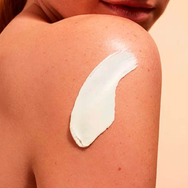 Cremă de protecție solară CLARINS Youth-protecting Orange / 0.15l photo 2