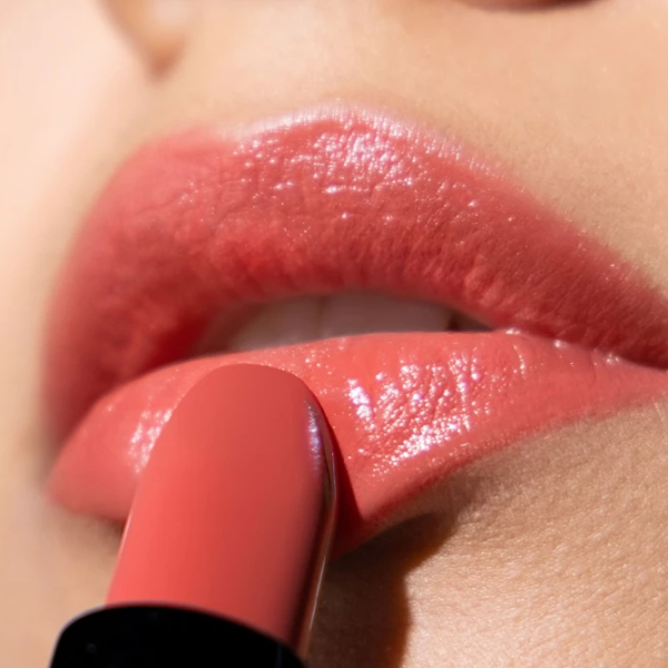 Губная помада Artdeco Perfect Color  Stick / Coral Rose photo 2 Губная помада Artdeco Perfect Color  Stick / Coral Rose photo 2