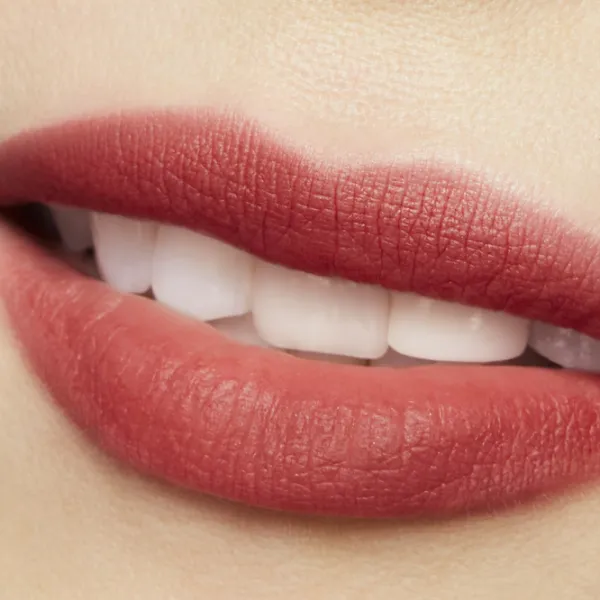 Губная помада MAC Macximal Sleek Satin  Stick / Blush Red photo 4 Губная помада MAC Macximal Sleek Satin  Stick / Blush Red photo 4