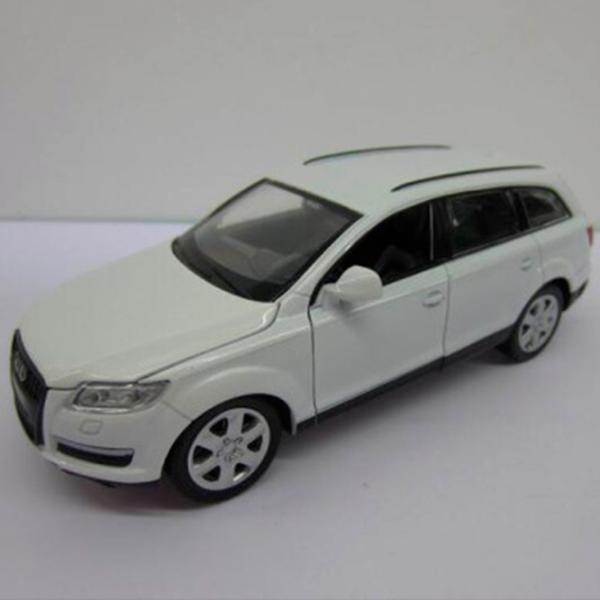 Mașină MSZ Audi Q7 68310M  / / Gray Multicolor photo 6