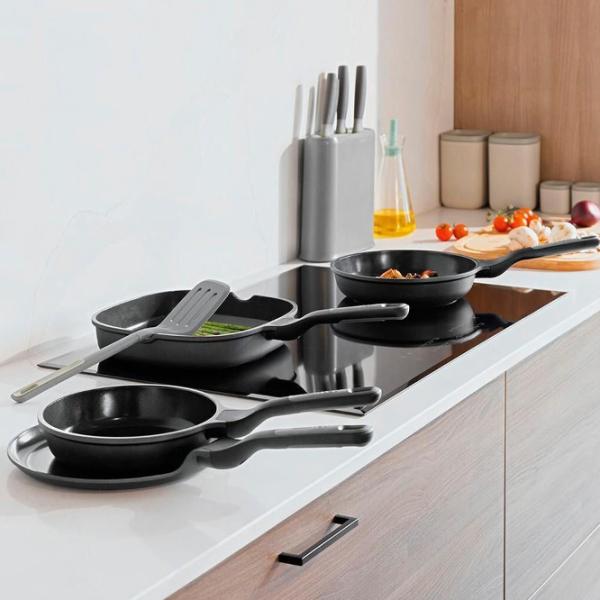 Set de tigăi BergHOFF Stone 3950599 Universală / 24 cm / Black photo 5 Set de tigăi BergHOFF Stone 3950599 Universală / 24 cm / Black photo 5