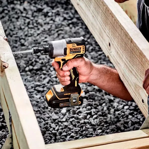 Дрель-шуруповерт Dewalt DCF840NT 3200 об/мин photo 2