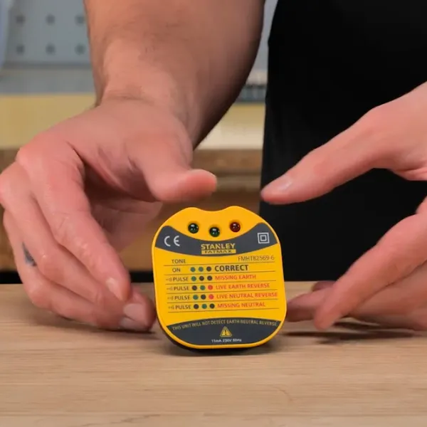 Tester pentru priză Stanley Fatmax FMHT82569-6 Digital /  photo 5