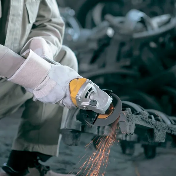 Polizor Stanley STGS9125D Unghiular / 900 W / Yellow photo 6 Polizor Stanley STGS9125D Unghiular / 900 W / Yellow photo 6