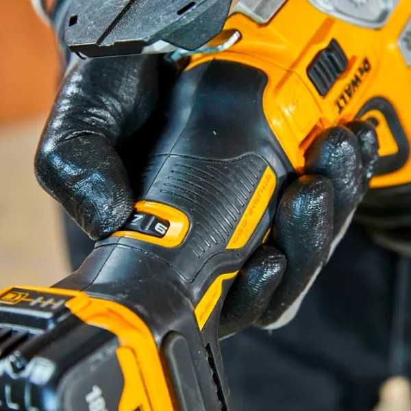 Fierăstrău pentru decupat Dewalt DCS335N-XJ 26 mm / Yellow photo 8
