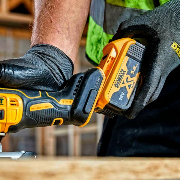 Fierăstrău pentru decupat Dewalt DCS335N-XJ 26 mm / Yellow photo 9
