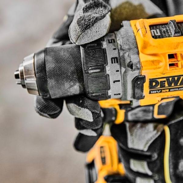 Дрель-шуруповерт Dewalt DCD800H2T-QW 2000 об/мин photo 6
