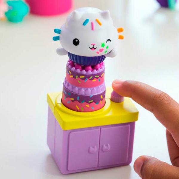 Фигурки Spin Master Gabby`s Dollhouse Подарок на день рождения Бриошесель 3+ / Разноцветный photo 2 Фигурки Spin Master Gabby`s Dollhouse Подарок на день рождения Бриошесель 3+ / Разноцветный photo 2