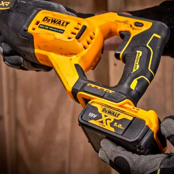 Fierăstrău sabie Dewalt DCS382N-XJ  / Yellow photo 4
