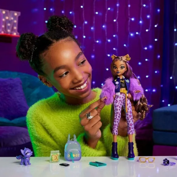 Кукла Mattel Clawdeen Wolf HRP65 модель / 3+ photo 8 Кукла Mattel Clawdeen Wolf HRP65 модель / 3+ photo 8