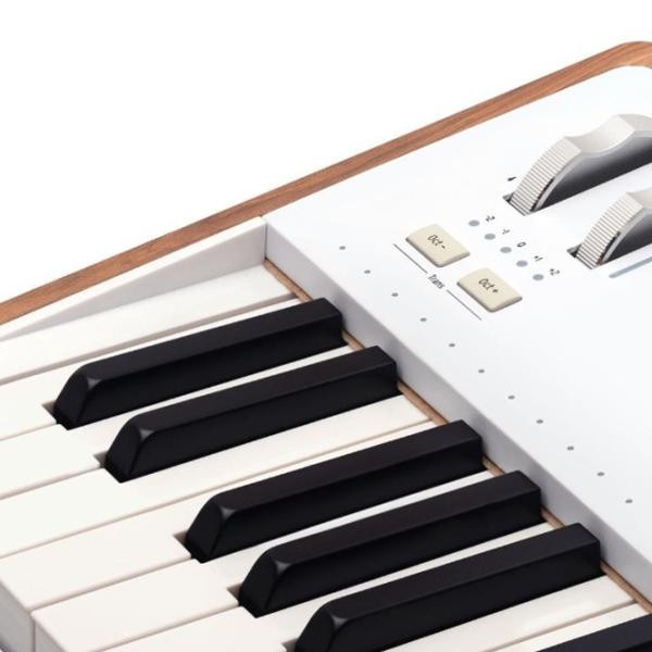 Sintetizator digital Arturia AstroLab 61 clape / 128 voci / Plastic / White photo 7
