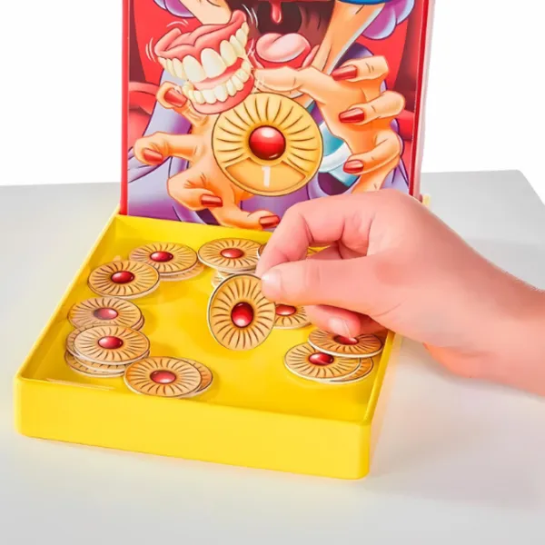 Настольная игра Tomy Greedy Granny in a Spin 5+/ Развитие photo 5