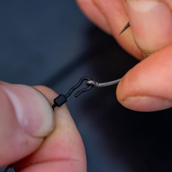 Pivot cu clemă Fox Kwik Change Mini Hook Swivel 10 / Black photo 3