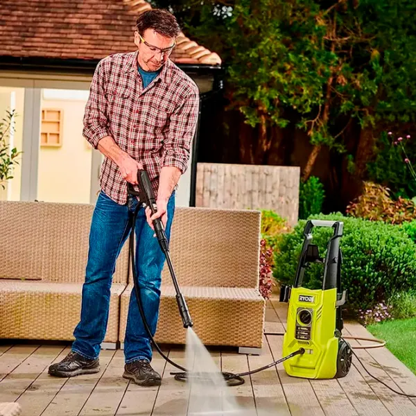 Maşină de curăţat cu presiune Ryobi RY130PWA-P 1600 W / Green photo 4 Maşină de curăţat cu presiune Ryobi RY130PWA-P 1600 W / Green photo 4