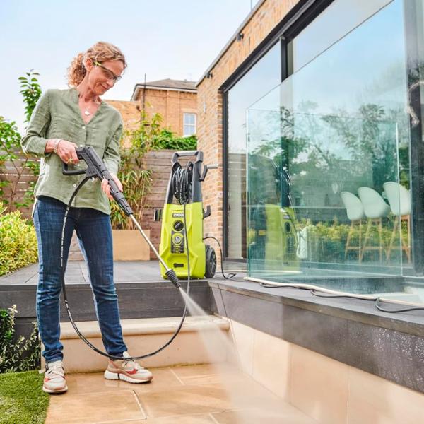 Maşină de curăţat cu presiune Ryobi RY170PWA 2500 W / Green photo 4 Maşină de curăţat cu presiune Ryobi RY170PWA 2500 W / Green photo 4