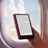 Carte electronică Amazon Kindle Paperwhite (12th Gen) (2024) 7" / E-Ink / 16 GB / Jade Green photo 4