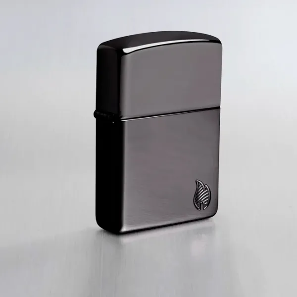Brichetă Zippo Armor Series Flame Gray / Alamă photo 4 Brichetă Zippo Armor Series Flame Gray / Alamă photo 4