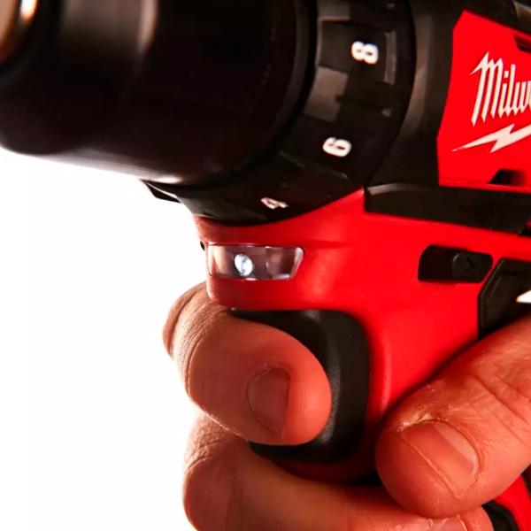 Mașină de găurit și înșurubat Milwaukee M12BDD-201C 1500 rot/min photo 4 Mașină de găurit și înșurubat Milwaukee M12BDD-201C 1500 rot/min photo 4