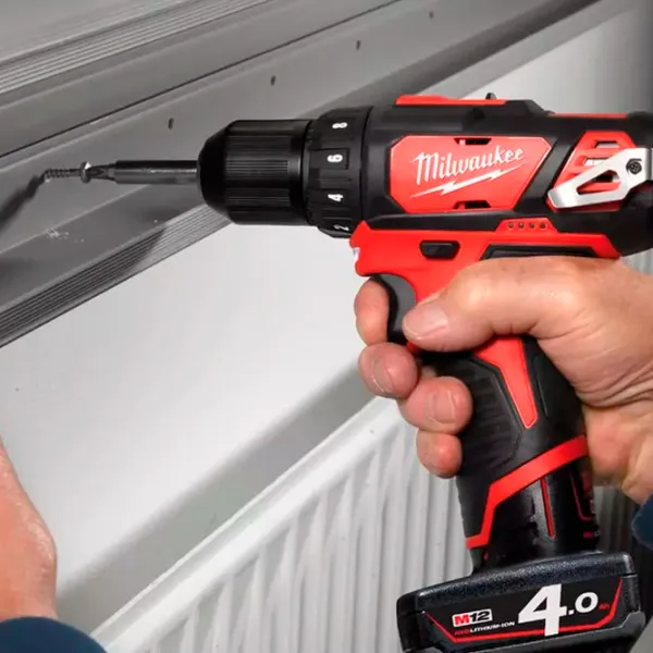 Mașină de găurit și înșurubat Milwaukee M12BDD-201C 1500 rot/min photo 8 Mașină de găurit și înșurubat Milwaukee M12BDD-201C 1500 rot/min photo 8