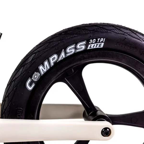 Bicicletă fără pedale Yvolution Y Velo Pro 12"  Aluminiu / White Black photo 4 Bicicletă fără pedale Yvolution Y Velo Pro 12"  Aluminiu / White Black photo 4