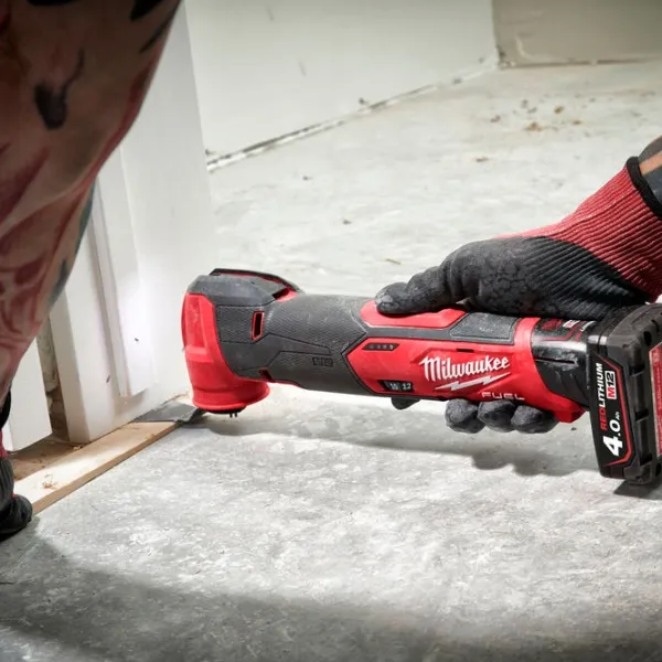 Многофункциональная машина Milwaukee M18FMT-0X Красный / Силикон photo 8
