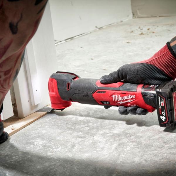 Многофункциональная машина Milwaukee M18FMT-0X Красный / Силикон photo 8