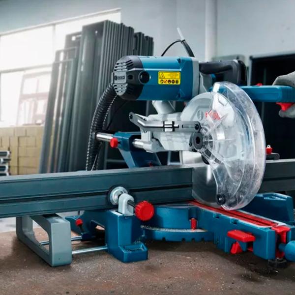 Fierăstrău pentru tăieri înclinate Bosch GCM 254 D 254 mm / Blue photo 4