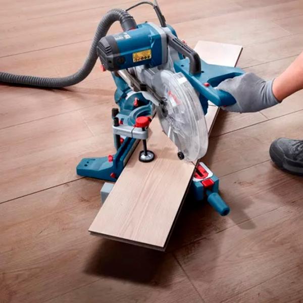 Fierăstrău pentru tăieri înclinate Bosch GCM 254 D 254 mm / Blue photo 6