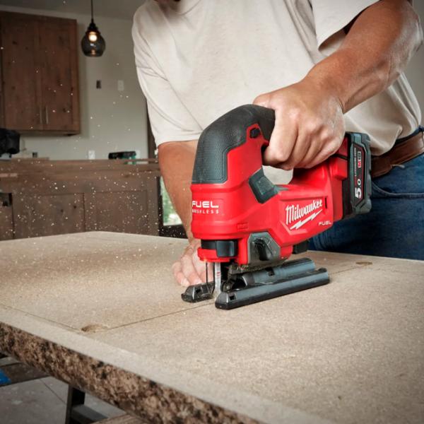 Fierăstrău pentru decupat Milwaukee M18FJS-0  / Red photo 5
